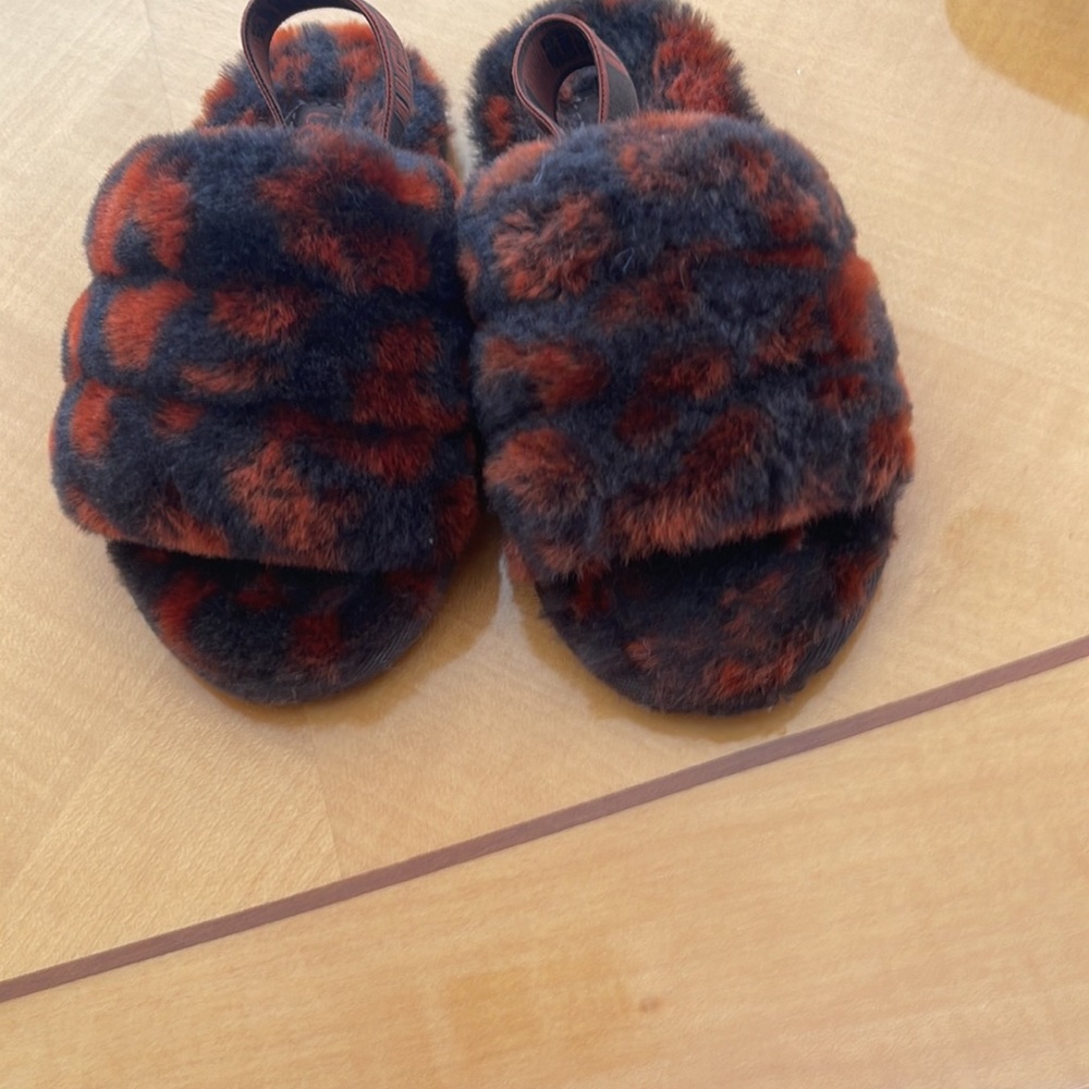 Ugg kids. Size111use. Good condition brown